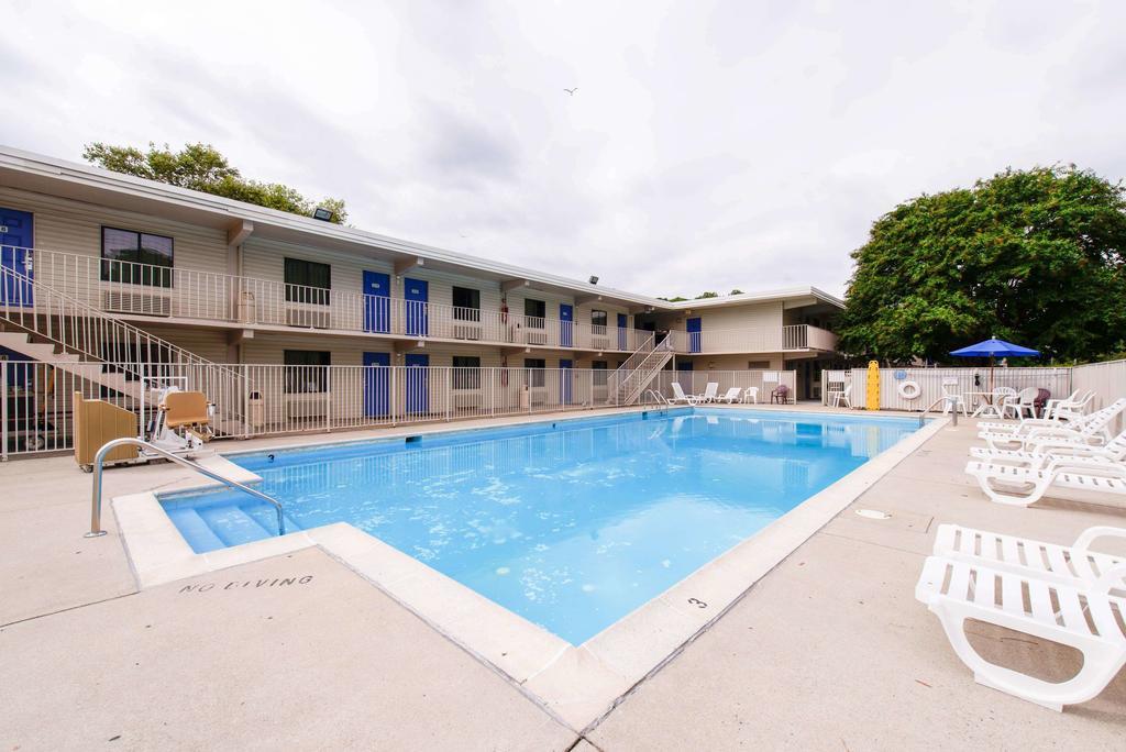 Motel 6-Norfolk, Va Buitenkant foto